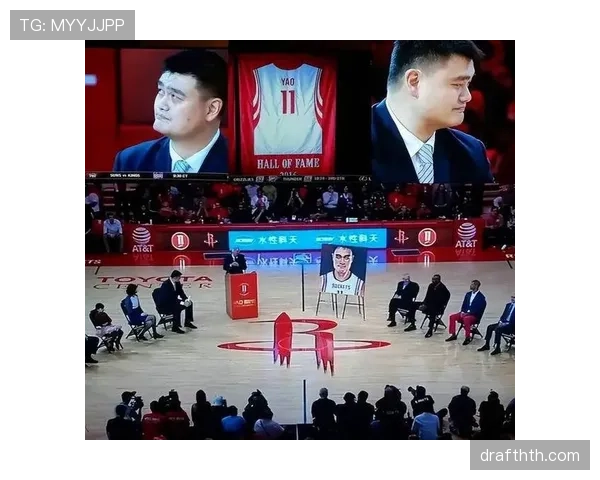 姚明退役后住上海老洋房，早餐吃俩煎饼还被老婆管零花钱